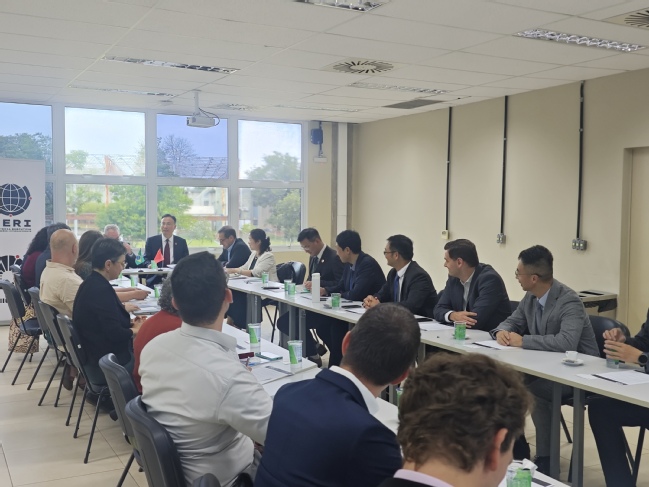 我校与巴西坎皮纳斯州立大学、巴西CPFL能源公司签署三方合作备忘录，携手共筑金砖合作新篇章