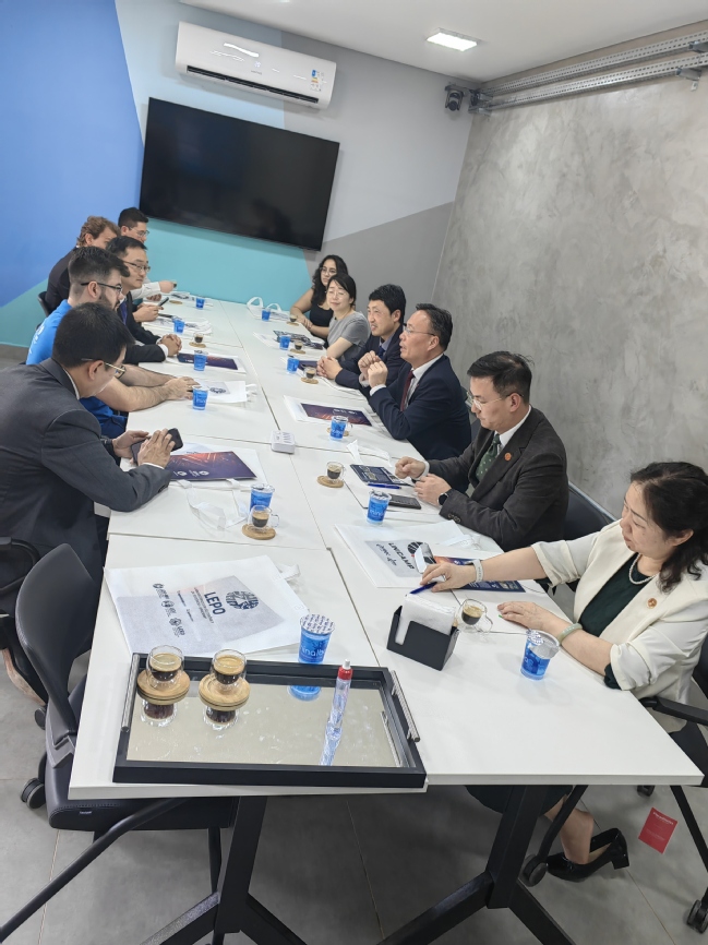 我校与巴西坎皮纳斯州立大学、巴西CPFL能源公司签署三方合作备忘录，携手共筑金砖合作新篇章