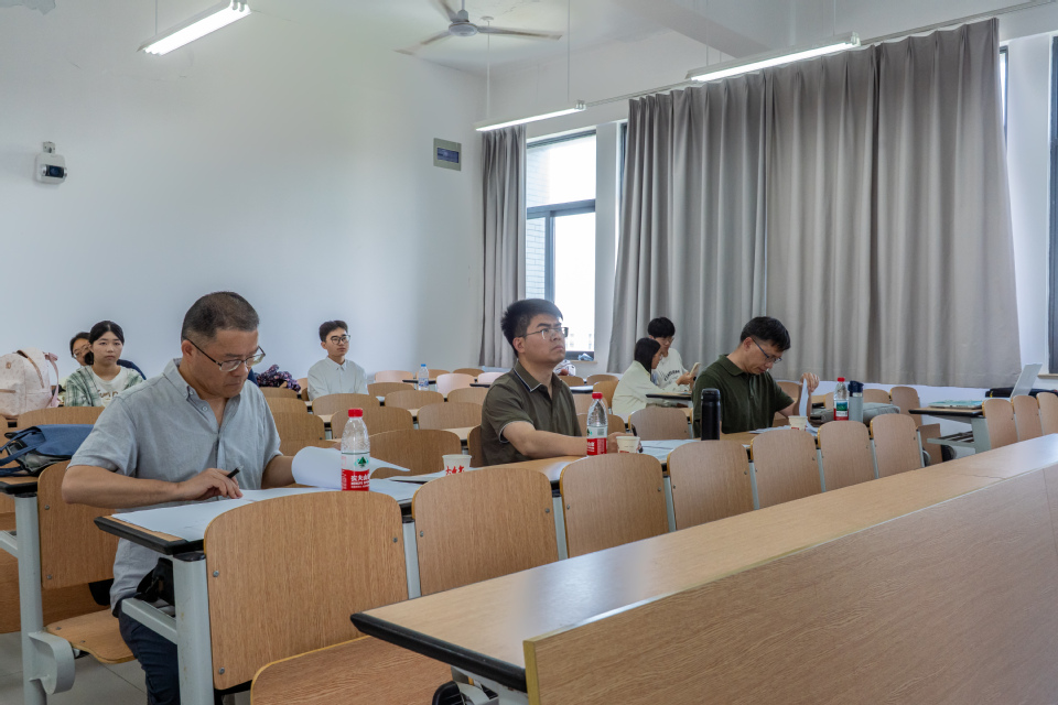 2026年“大学生创新创业训练计划”项目上海市级项目遴选答辩举行 2026年“大学生创新创业训练计划”项目上海市级项目遴选答辩举行