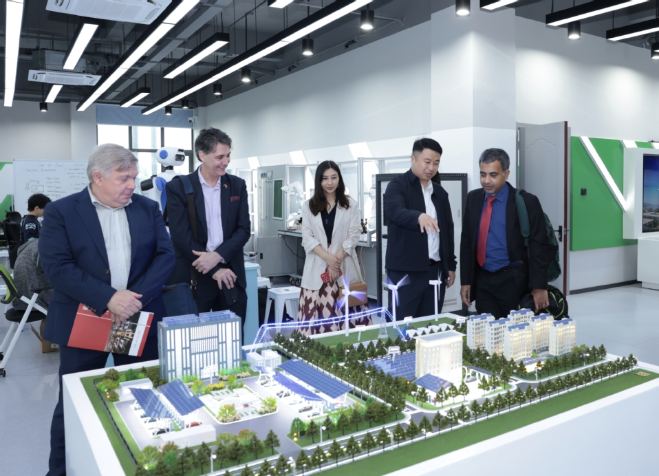 新西兰坎特伯雷大学代表团来访我校 新西兰坎特伯雷大学代表团来访我校